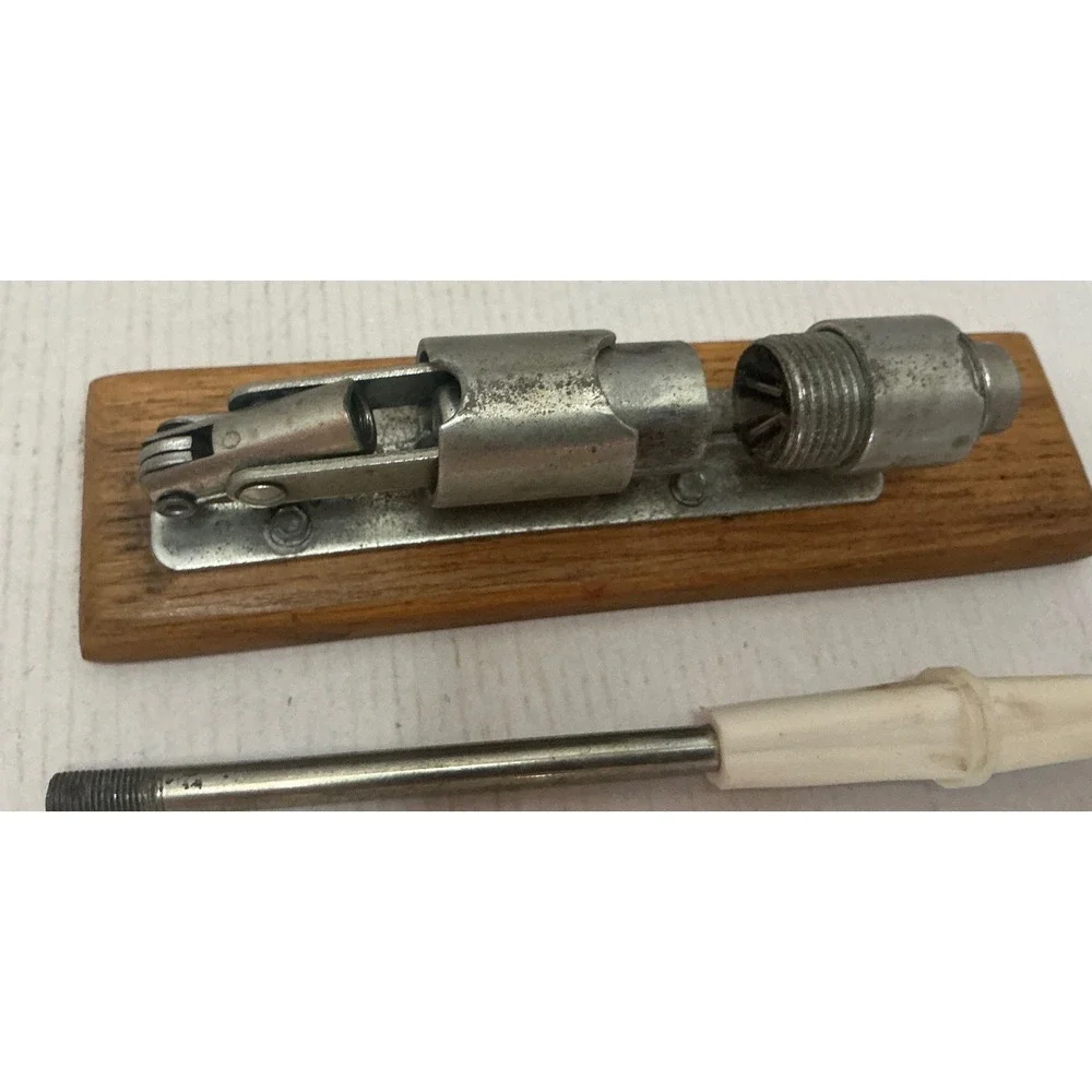 Reed Vintage Rocket Nutcracker Lever Action Wood Base Pecan Tool Large